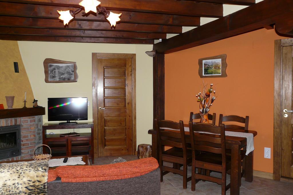 Apartamentos La Condesa Valmeo Εξωτερικό φωτογραφία
