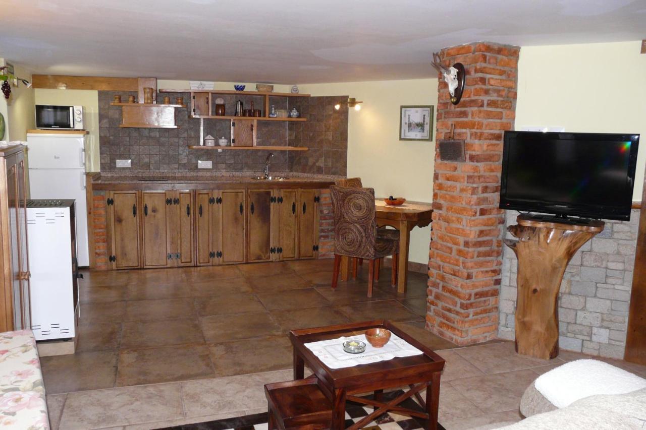 Apartamentos La Condesa Valmeo Εξωτερικό φωτογραφία
